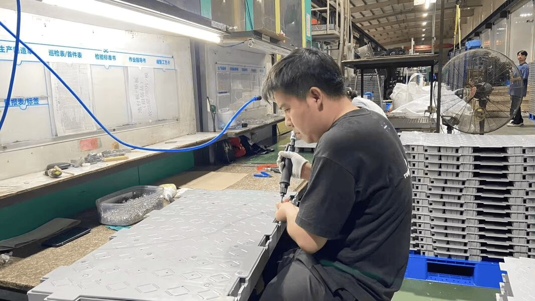 Factory 9